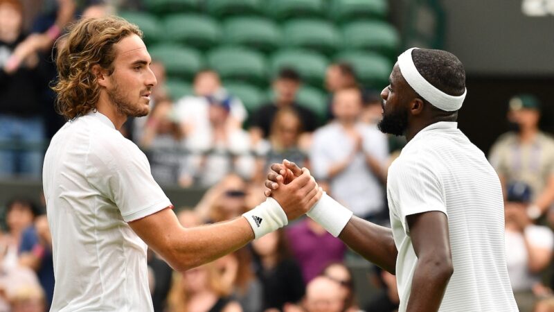 Wimbledon 2021: número quatro do mundo Stefanos Tsitsipas atordoado pela não-semente Frances Tiafoe