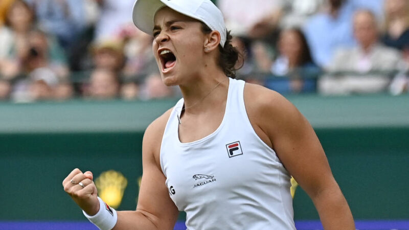 Wimbledon 2021: Ashleigh Barty venceu Ajla Tomljanovic para chegar às semifinais pela primeira vez