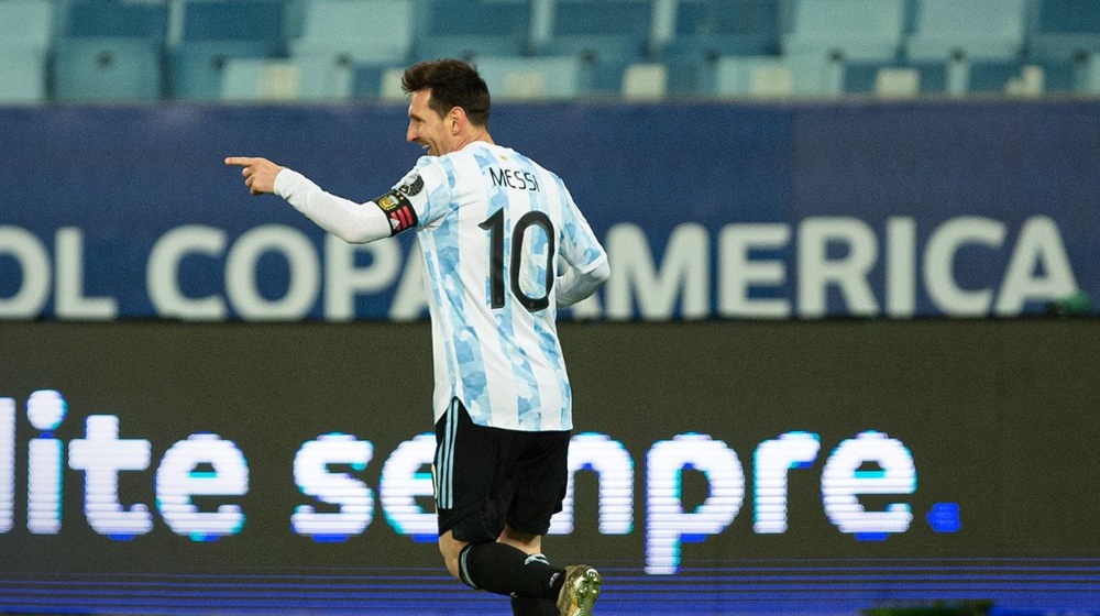 Inspirada em Messi, a Argentina derrotou o  Equador e estabeleceu a semifinal da Colômbia