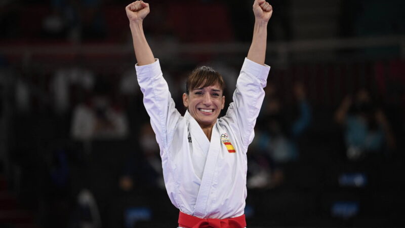 Jogos Olímpicos de Tóquio: Sandra Sanchez Jaime ganha a primeira medalha de ouro do caratê