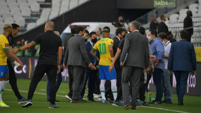 Brasil x Argentina: cenas de ‘arrependimento’ da Fifa levando à suspensão da partida