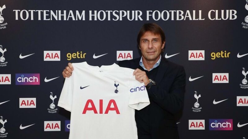 Antonio Conte: Tottenham nomeia ex-técnico do Chelsea como novo técnico